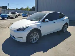 7SAYGDEE3NF348252 2022 TESLA MODEL Y