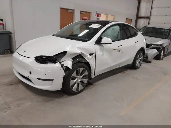 7SAYGDEE3NF358487 2022 TESLA MODEL Y - Image 2
