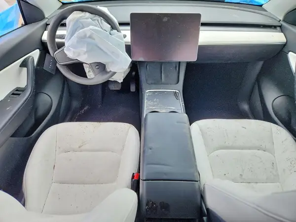7SAYGDEE3NF360918 2022 TESLA MODEL Y - Image 8