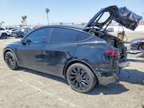 7SAYGDEE3NF362216 2022 TESLA MODEL Y - Image 2