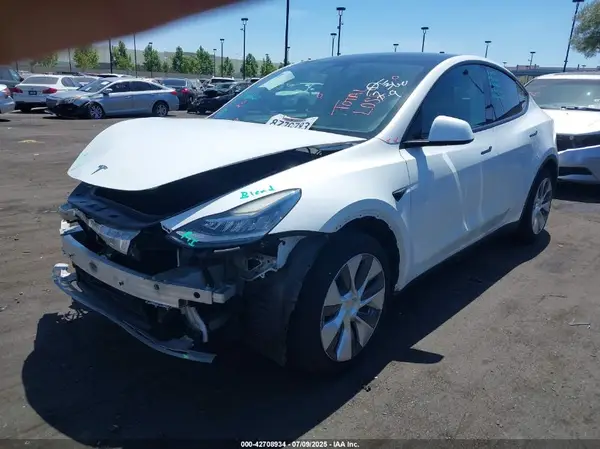 7SAYGDEE3NF363270 2022 TESLA MODEL Y - Image 2