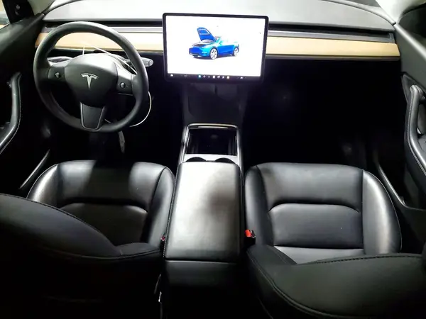 7SAYGDEE3NF363429 2022 TESLA MODEL Y - Image 8