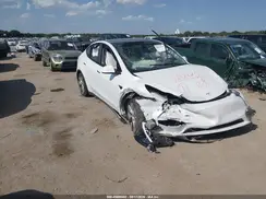 7SAYGDEE3NF365147 2022 TESLA MODEL Y