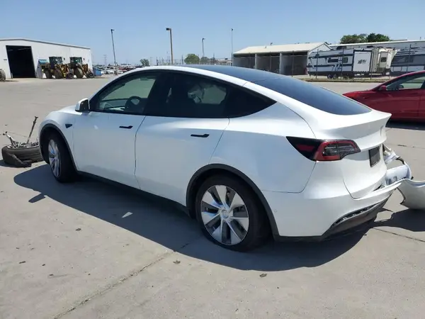 7SAYGDEE3NF365987 2022 TESLA MODEL Y - Image 2
