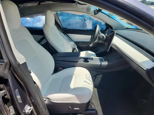 2022 TESLA MODEL Y auction photo 7