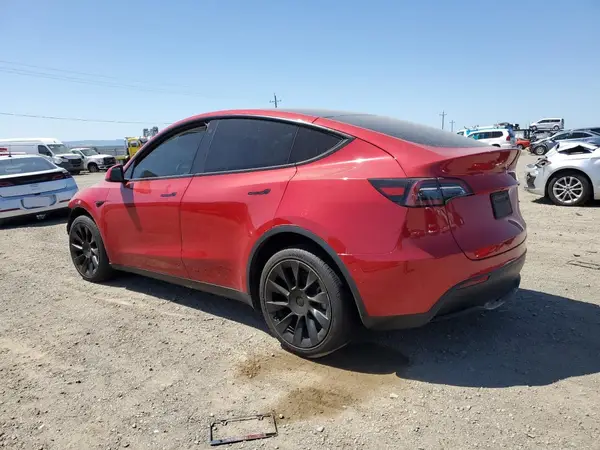 7SAYGDEE3NF374754 2022 TESLA MODEL Y - Image 2