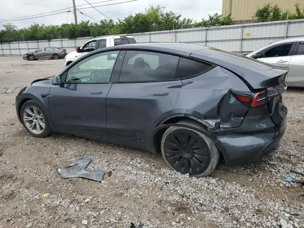 7SAYGDEE3NF375046 2022 TESLA MODEL Y - Image 2