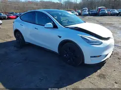 7SAYGDEE3NF376116 2022 TESLA MODEL Y