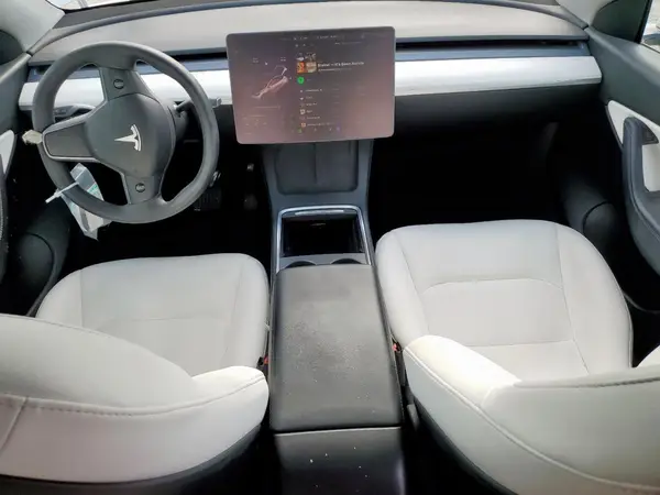 7SAYGDEE3NF376133 2022 TESLA MODEL Y - Image 8