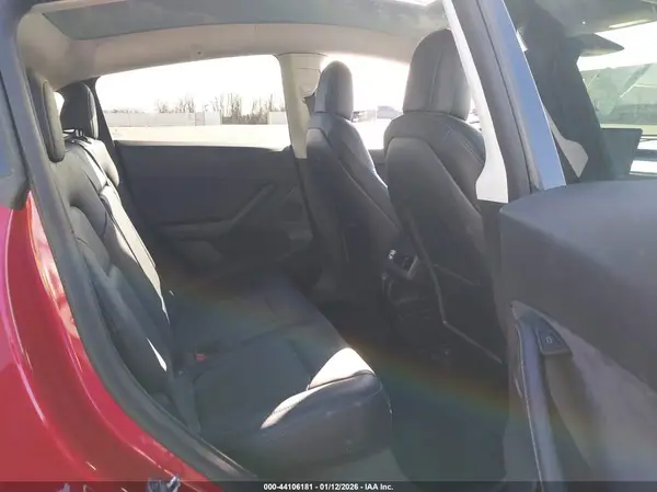7SAYGDEE3NF386239 2022 TESLA MODEL Y - Image 8