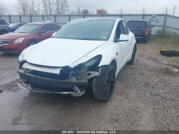 7SAYGDEE3NF386306 2022 TESLA MODEL Y - Image 2