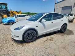 7SAYGDEE3NF386421 2022 TESLA MODEL Y