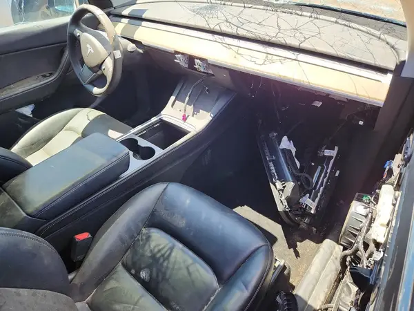 7SAYGDEE3NF387455 2022 TESLA MODEL Y - Image 8