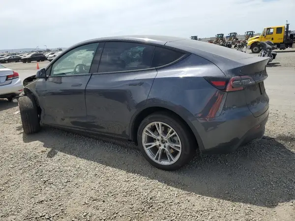 7SAYGDEE3NF391621 2022 TESLA MODEL Y - Image 2
