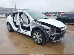 7SAYGDEE3NF401113 2022 TESLA MODEL Y