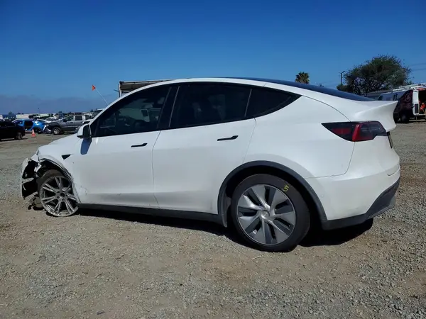7SAYGDEE3NF407834 2022 TESLA MODEL Y - Image 2