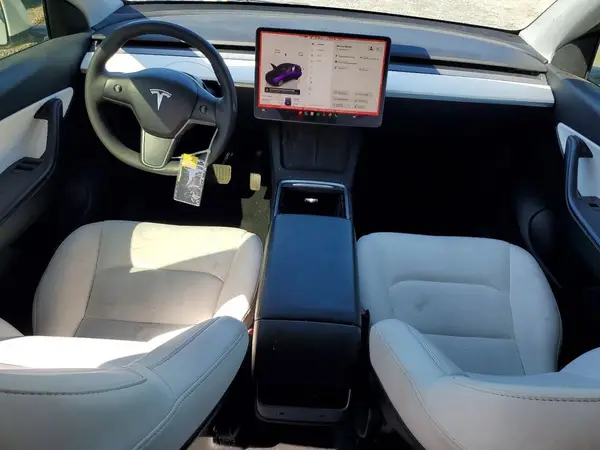 7SAYGDEE3NF407834 2022 TESLA MODEL Y - Image 8
