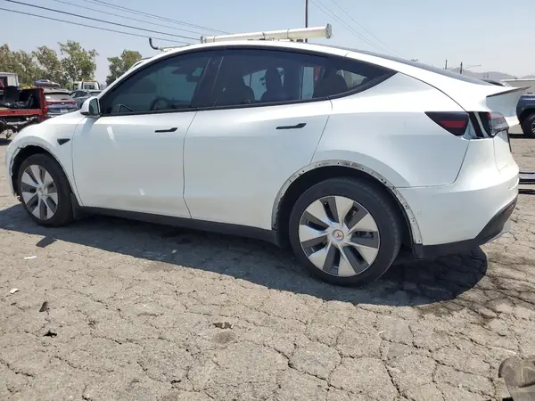 7SAYGDEE3NF408563 2022 TESLA MODEL Y - Image 2