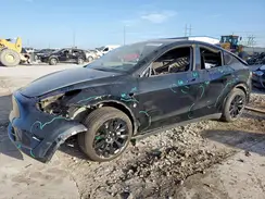 7SAYGDEE3NF412418 2022 TESLA MODEL Y