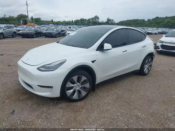 7SAYGDEE3NF419661 2022 TESLA MODEL Y - Image 2