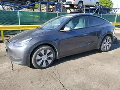 7SAYGDEE3NF423211 2022 TESLA MODEL Y
