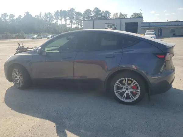 7SAYGDEE3NF423516 2022 TESLA MODEL Y - Image 2