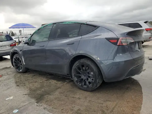 7SAYGDEE3NF427954 2022 TESLA MODEL Y - Image 2