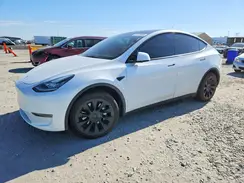 7SAYGDEE3NF438856 2022 TESLA MODEL Y