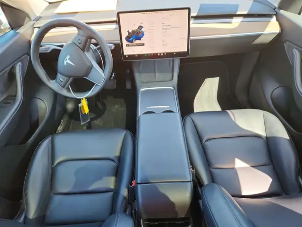 7SAYGDEE3NF442194 2022 TESLA MODEL Y - Image 8