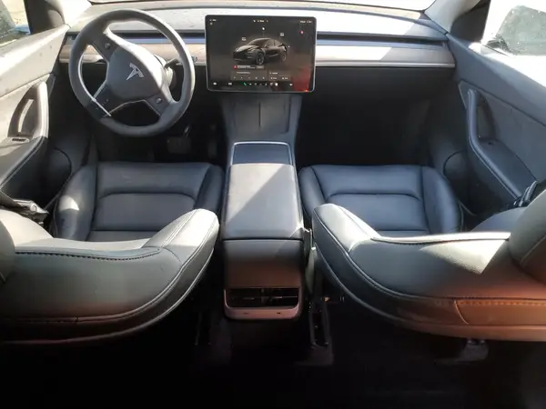 7SAYGDEE3NF443748 2022 TESLA MODEL Y - Image 8