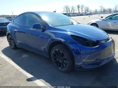 7SAYGDEE3NF449873 2022 TESLA MODEL Y