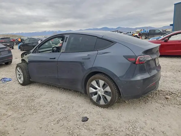 7SAYGDEE3NF451364 2022 TESLA MODEL Y - Image 2