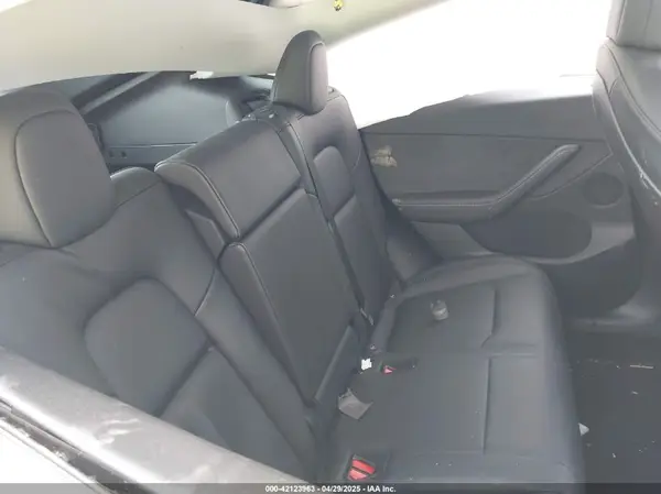 7SAYGDEE3NF455544 2022 TESLA MODEL Y - Image 8