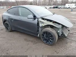 7SAYGDEE3NF455642 2022 TESLA MODEL Y