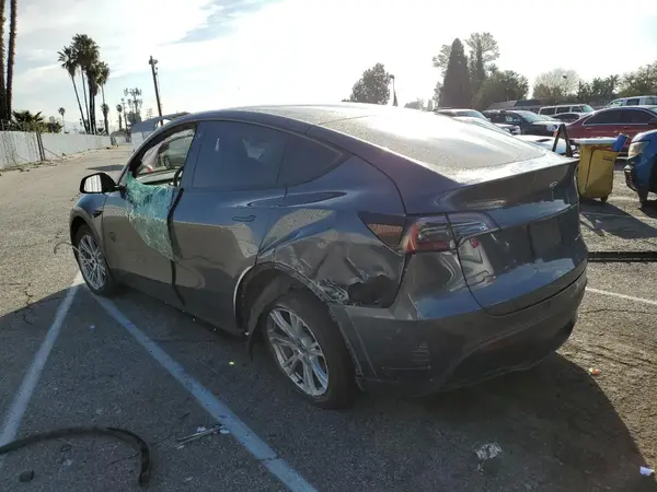 7SAYGDEE3NF463188 2022 TESLA MODEL Y - Image 2