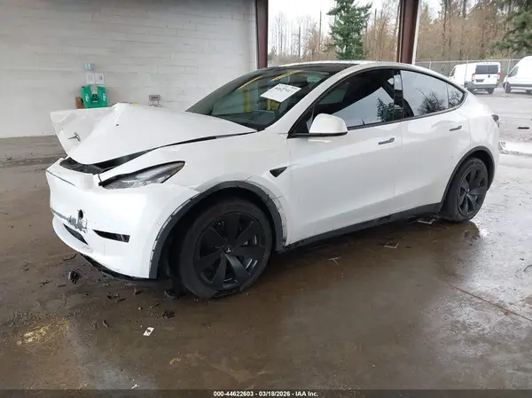 7SAYGDEE3NF463594 2022 TESLA MODEL Y - Image 2