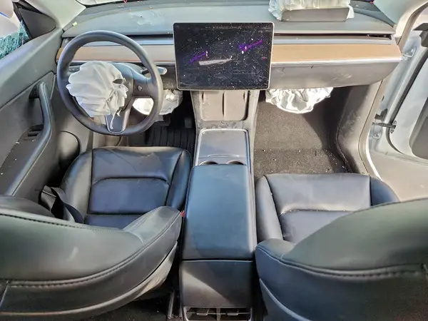 7SAYGDEE3NF466611 2022 TESLA MODEL Y - Image 8