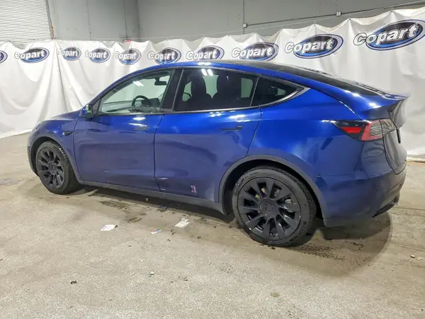 7SAYGDEE3NF480251 2022 TESLA MODEL Y - Image 2