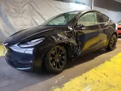 7SAYGDEE3NF481125 2022 TESLA MODEL Y