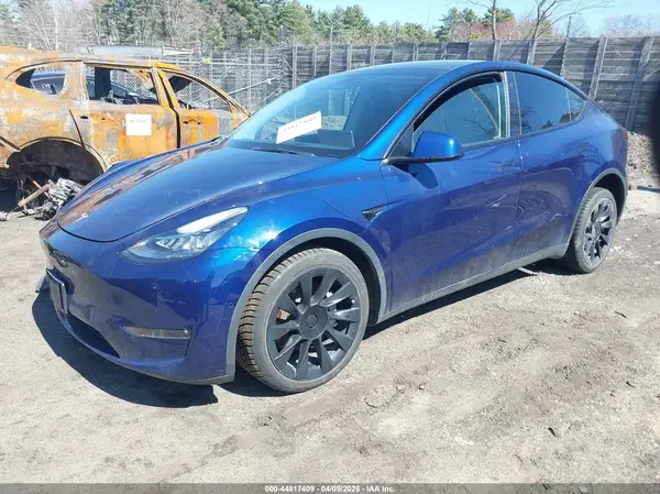7SAYGDEE3NF481433 2022 TESLA MODEL Y - Image 2