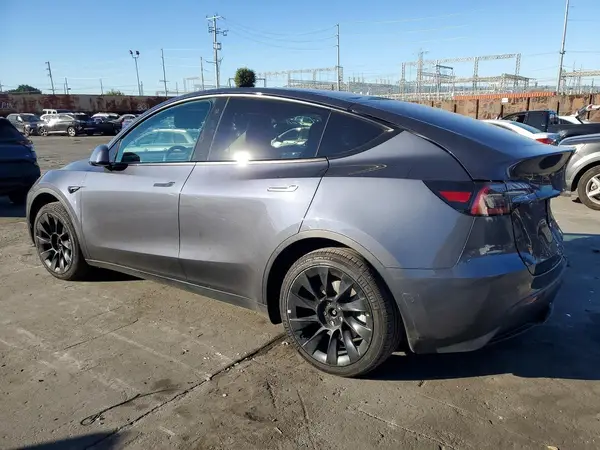 7SAYGDEE3NF507433 2022 TESLA MODEL Y - Image 2