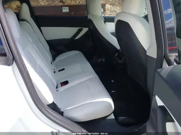 7SAYGDEE3NF513362 2022 TESLA MODEL Y - Image 8