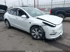7SAYGDEE3NF518061 2022 TESLA MODEL Y