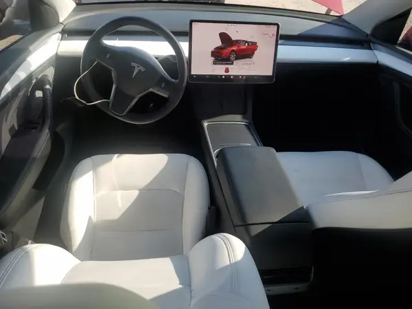7SAYGDEE3NF518769 2022 TESLA MODEL Y - Image 8