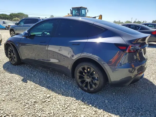 7SAYGDEE3NF519887 2022 TESLA MODEL Y - Image 2