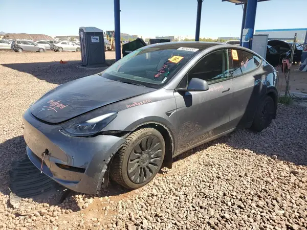 7SAYGDEE3NF543705 2022 TESLA MODEL Y - Image 1