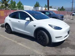 7SAYGDEE3NF545146 2022 TESLA MODEL Y