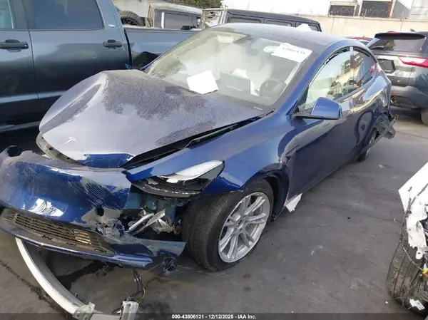 7SAYGDEE3NF547902 2022 TESLA MODEL Y - Image 2