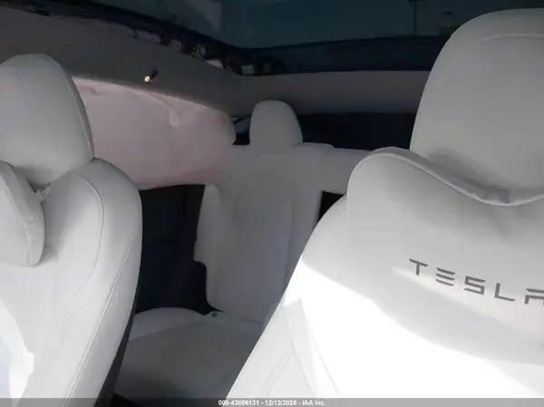 7SAYGDEE3NF547902 2022 TESLA MODEL Y - Image 8