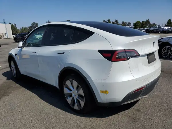 7SAYGDEE3NF551402 2022 TESLA MODEL Y - Image 2